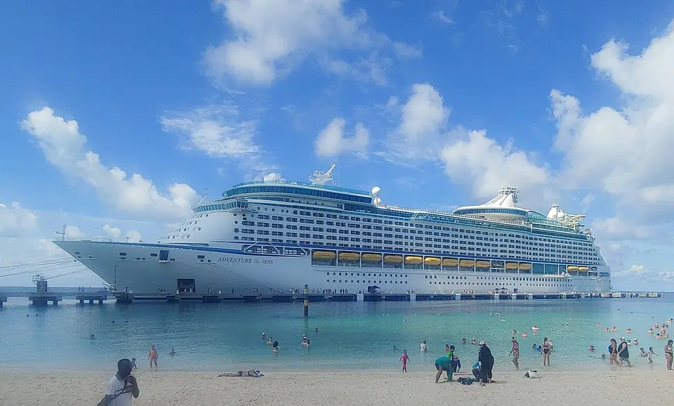 საკრუიზო გემი Adventure of the Seas