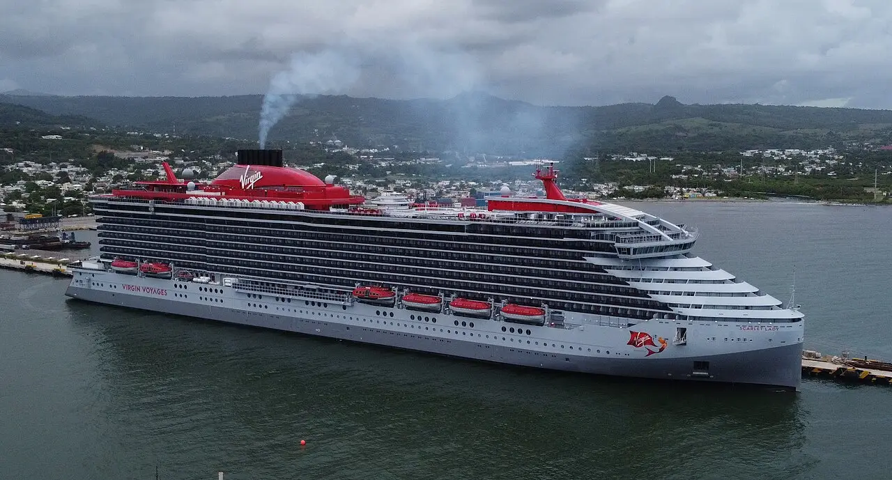 საკრუიზო გემი Scarlet Lady (Virgin Voyages): in Puerto Plata